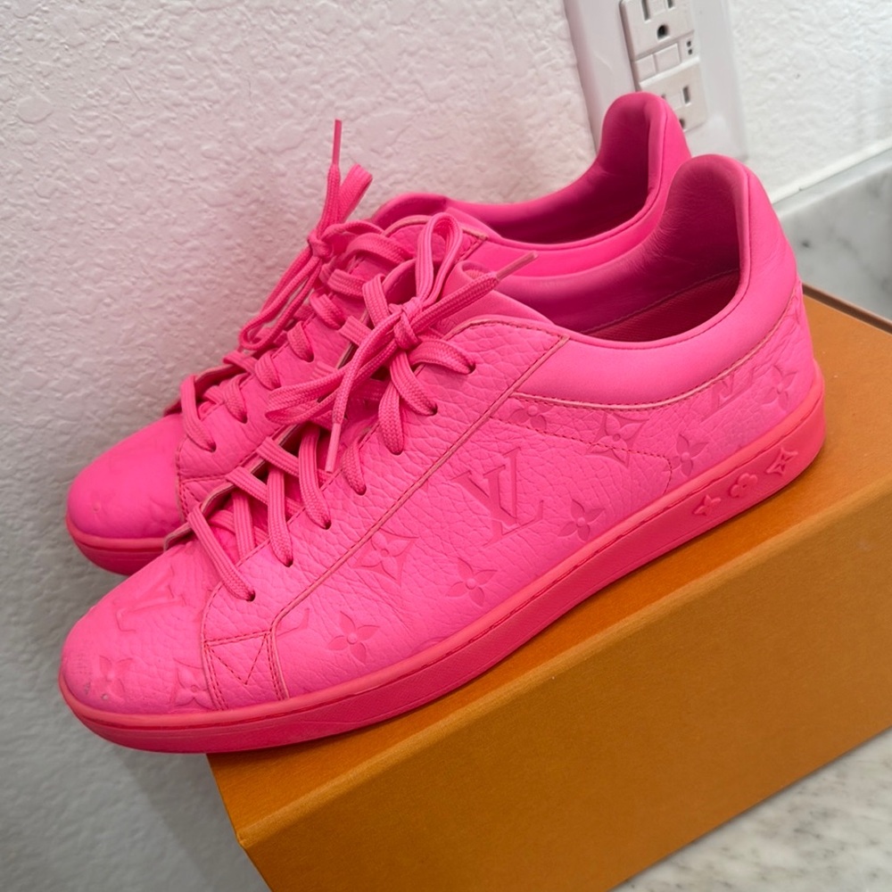 Louis Vuitton Men’s hot Pink Sneakers - Picture 5 of 9